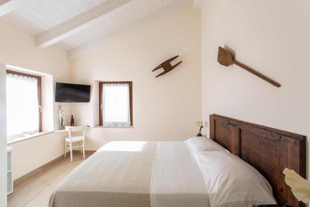 グラダーラ Il Casolare Bed & Breakfast エクステリア 写真