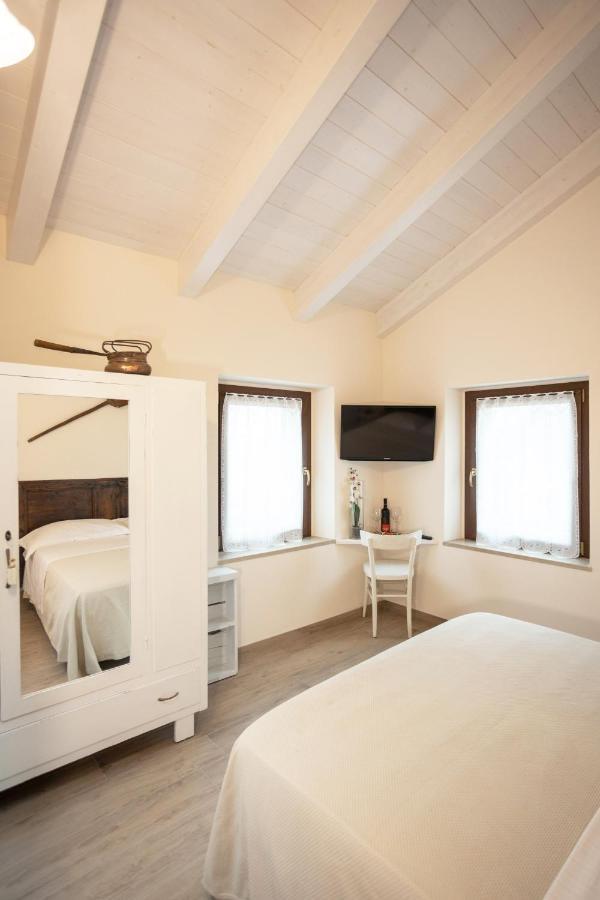 グラダーラ Il Casolare Bed & Breakfast エクステリア 写真